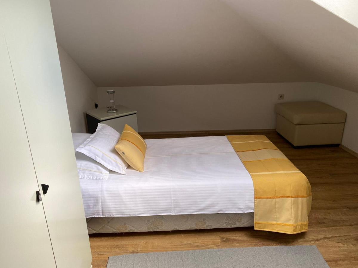 Apartment Ajna Sarajevo Bagian luar foto