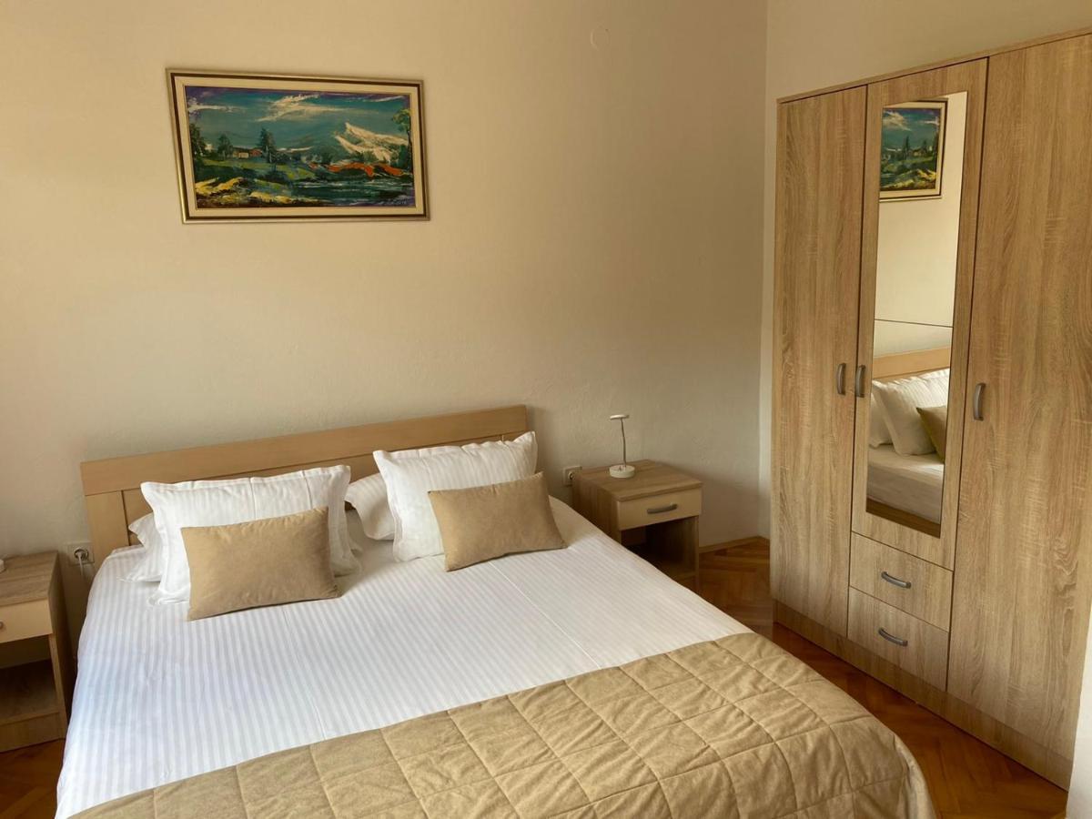 Apartment Ajna Sarajevo Bagian luar foto